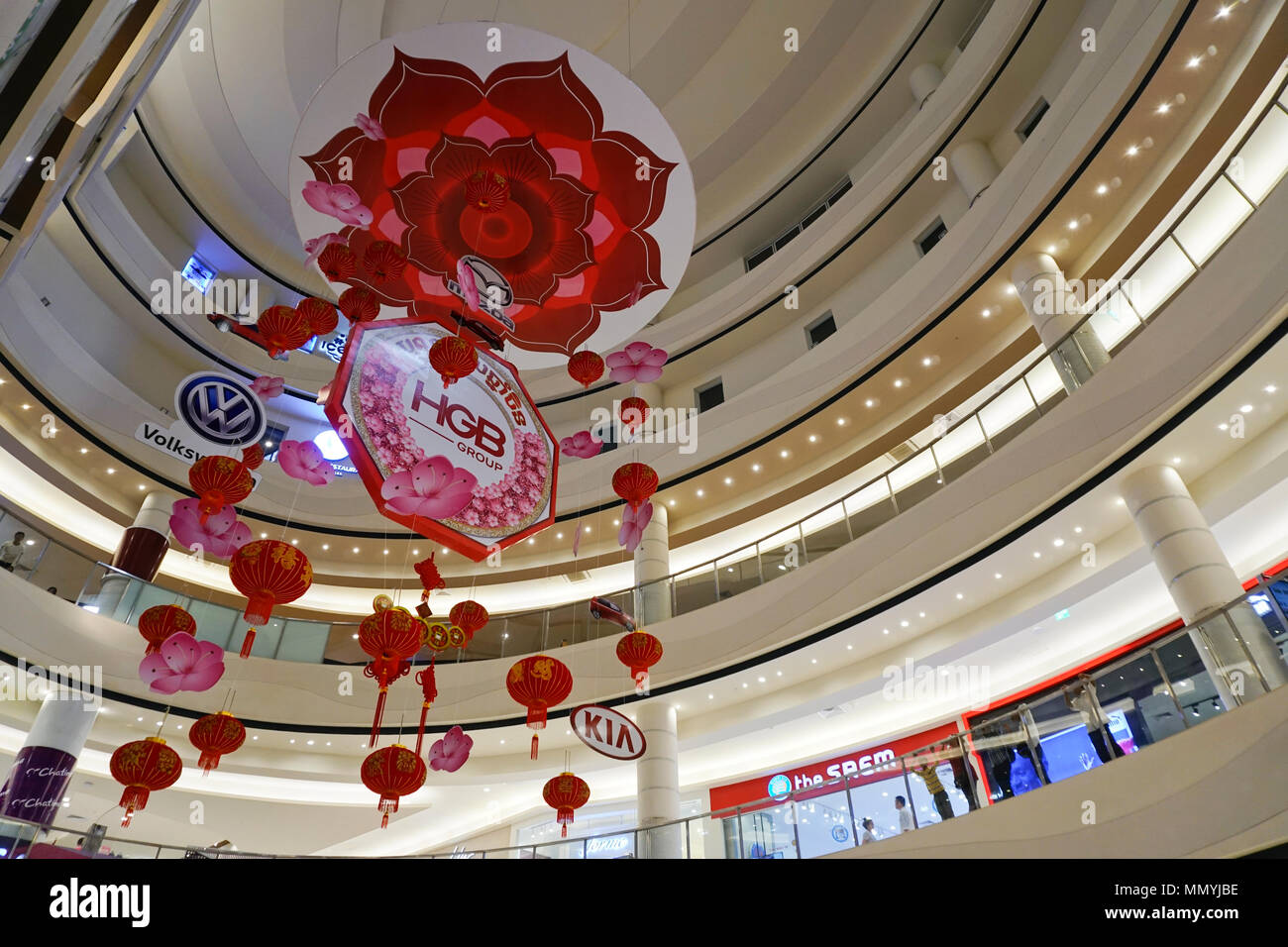 Aeon Mall Hi res Stock Photography And Images Alamy aeon-mall-hi-res-stock-photography-and-images-alamy