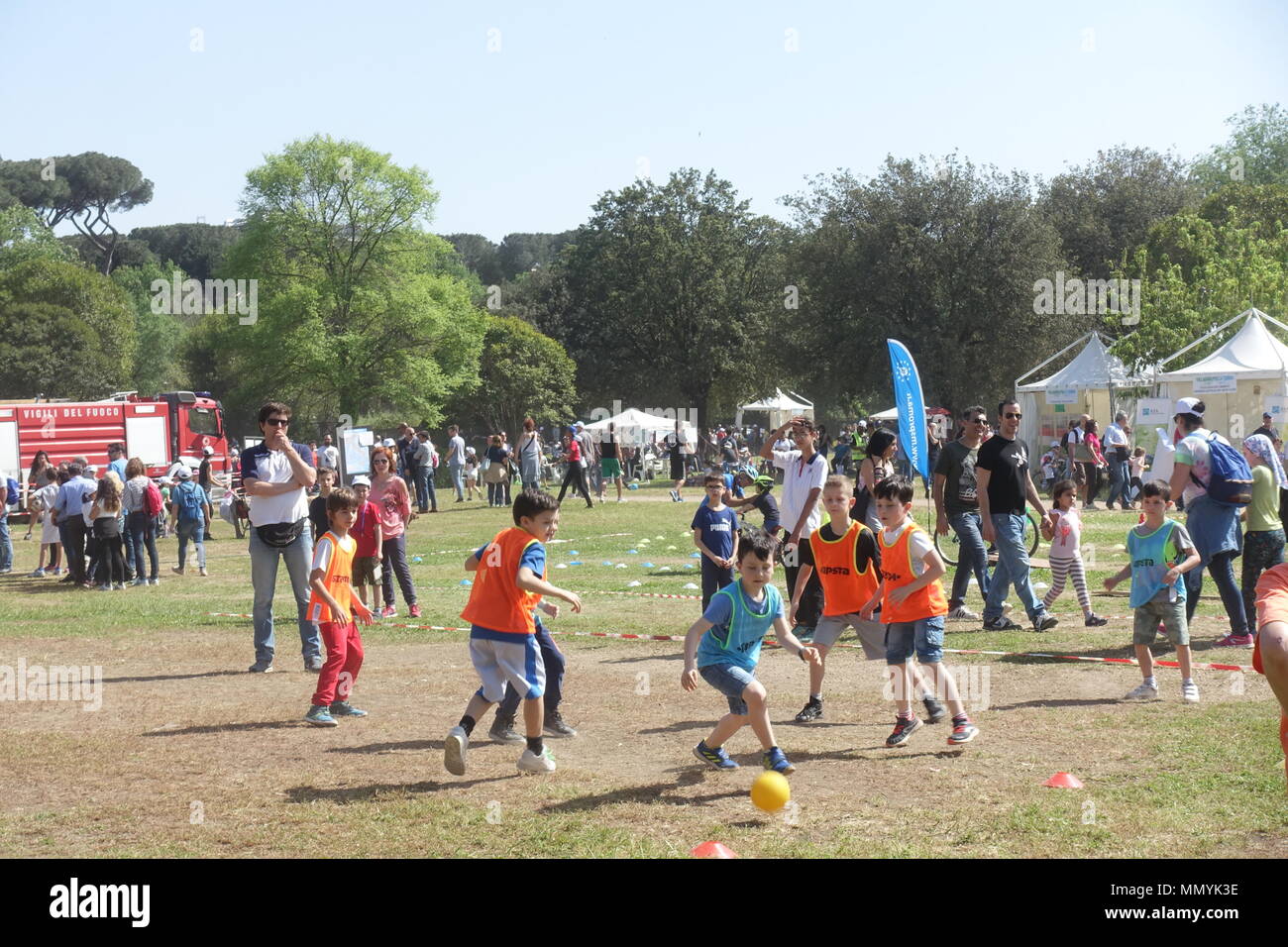 Kids sport hi-res stock photography and images - Alamy