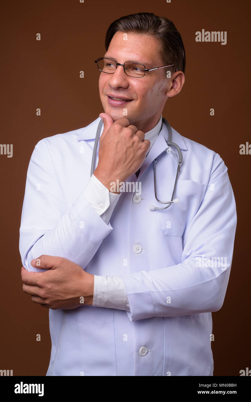 Doctor man studio shot hi-res stock photography and images - Alamy