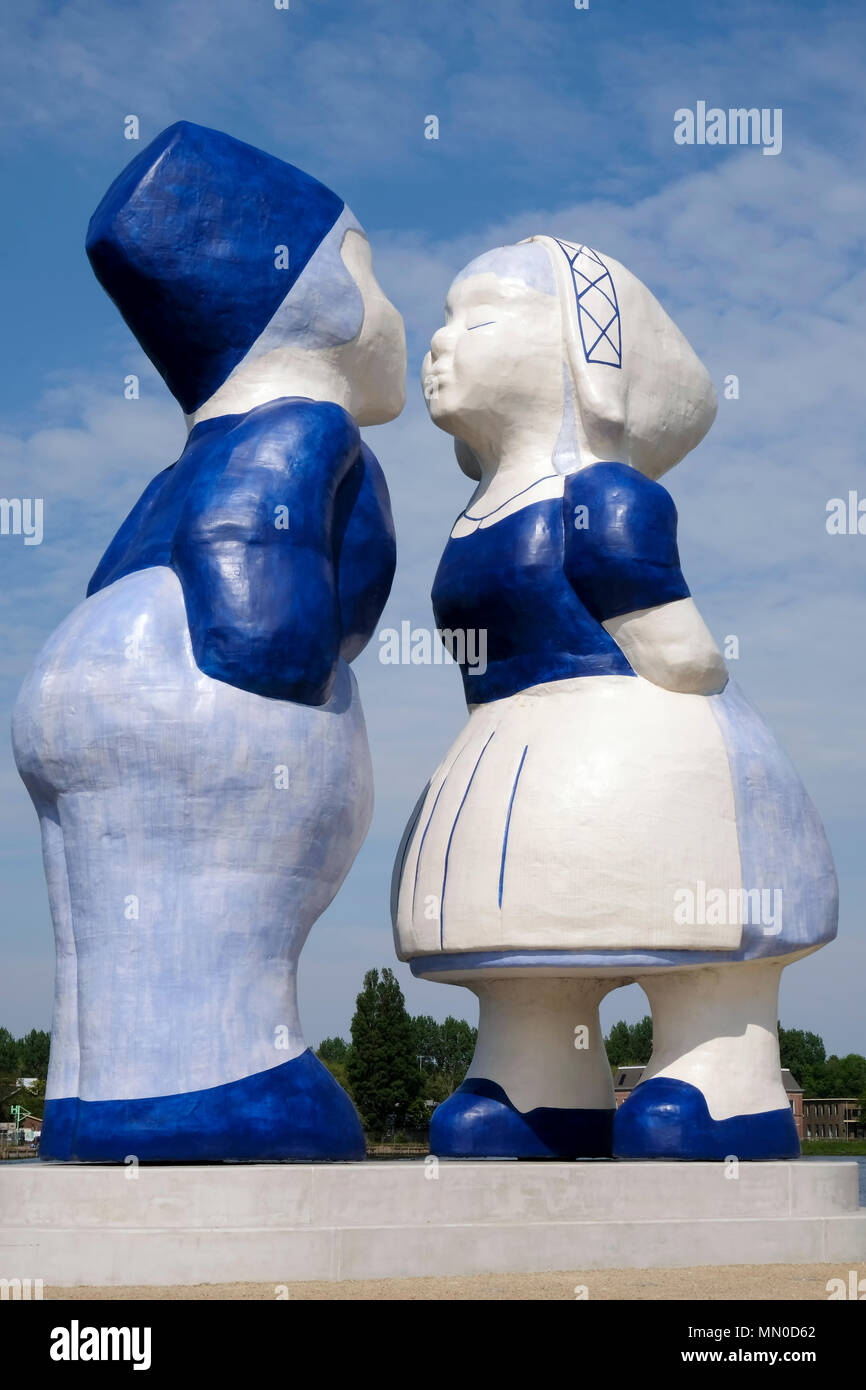 Delft Statue High Resolution Stock Photography and Images Alamy