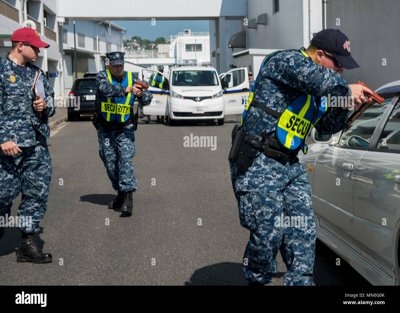 https://c8.alamy.com/comp/MN0G0K/170802-n-sd711-0079-sasebo-japan-aug-2-2017-us-fleet-activities-sasebo-security-forces-approach-a-vehicle-during-a-simulated-vehicle-gate-breach-during-exercise-citadel-pacific-2017-the-annual-exercise-designed-to-enhance-the-training-readiness-and-capability-of-navy-security-forces-to-respond-to-threats-to-navy-installations-and-units-us-navy-photo-by-mass-communication-specialist-3rd-class-geoffrey-p-barhamreleased-MN0G0K.jpg