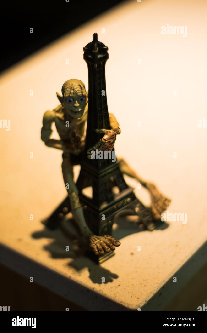 Gollum Weta Workshop Miniature Figure Lord of the Rings Hobbit LOTR (New)