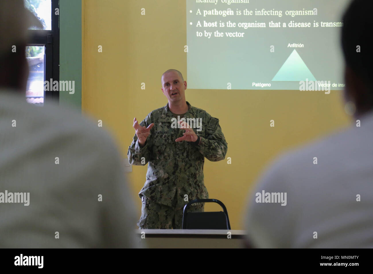 170807-A-QE286-0026 TRUJILLO, Honduras (Aug. 7, 2017) U.S. Navy Lt. Cmdr. Ian Sutherland, technical director for the Navy Entomology Center of Excellence, gives a entomology presentation at a local medical center, during a subject matter expert exchange, as part of Southern Partnership Station 17. SPS-EPF 17 is a U.S. Navy deployment, executed by U.S. Naval Forces Southern Command/U.S. 4th Fleet, focused on subject matter expert exchanges with partner nation militaries and security forces in Central and South America. (U.S. Army photo by SPC Judge Jones/Released) Stock Photo