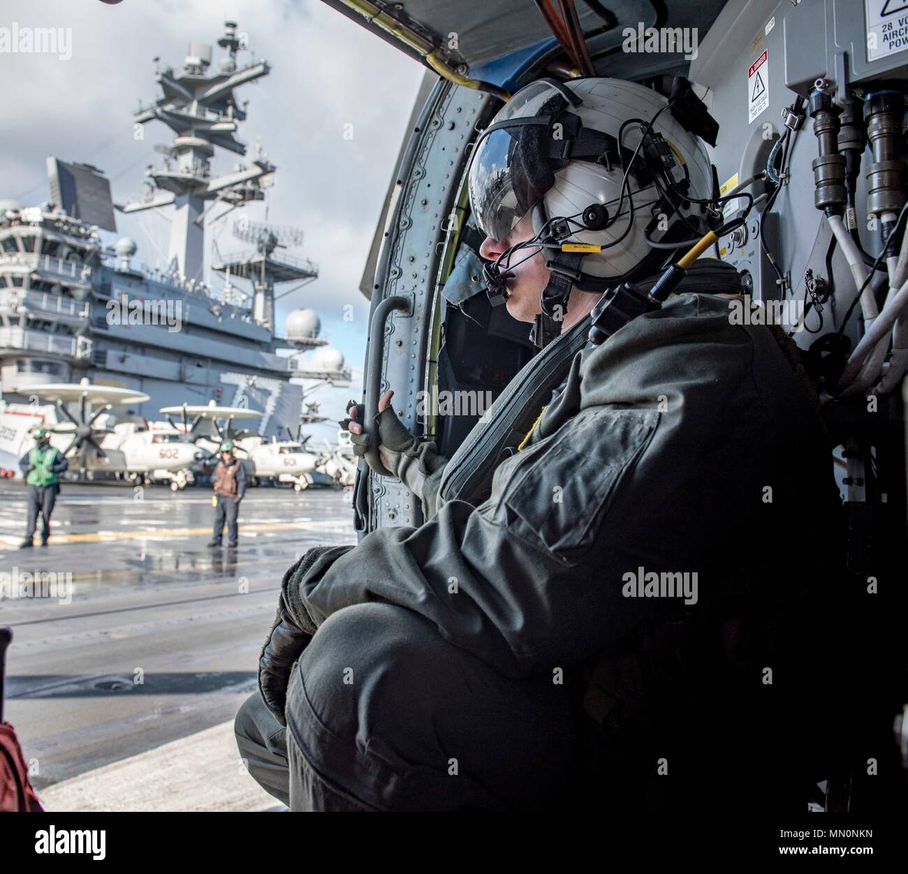 170805-N-NG136-024 ATLANTIC OCEAN (Aug. 5, 2017) Naval Aircrewman ...