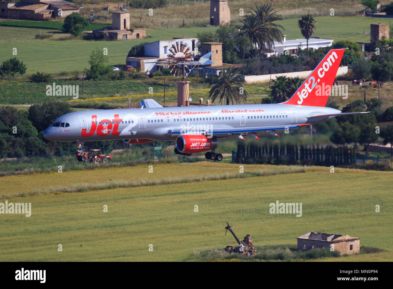 Mallorca, Spain Mai 18 2018: Boeing 757 from Jet2 landing on the beautiful island in Spain Stock Photo
