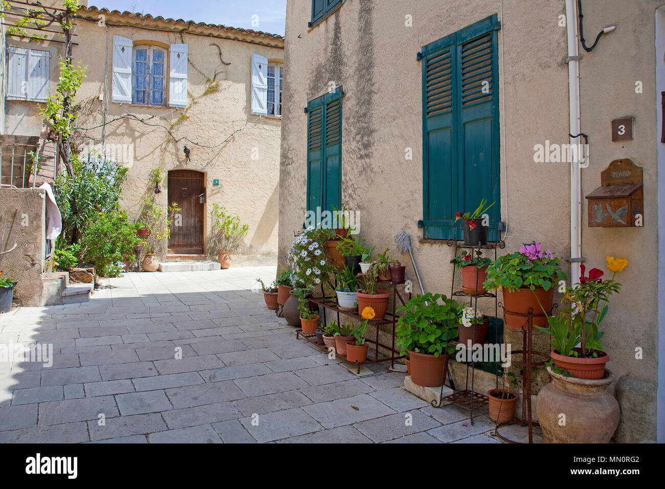 Greened alley at village Gassin, Cote d'Azur, Département Var, Provence-Alpes-Côte d’Azur, South France, France, Europe Stock Photo