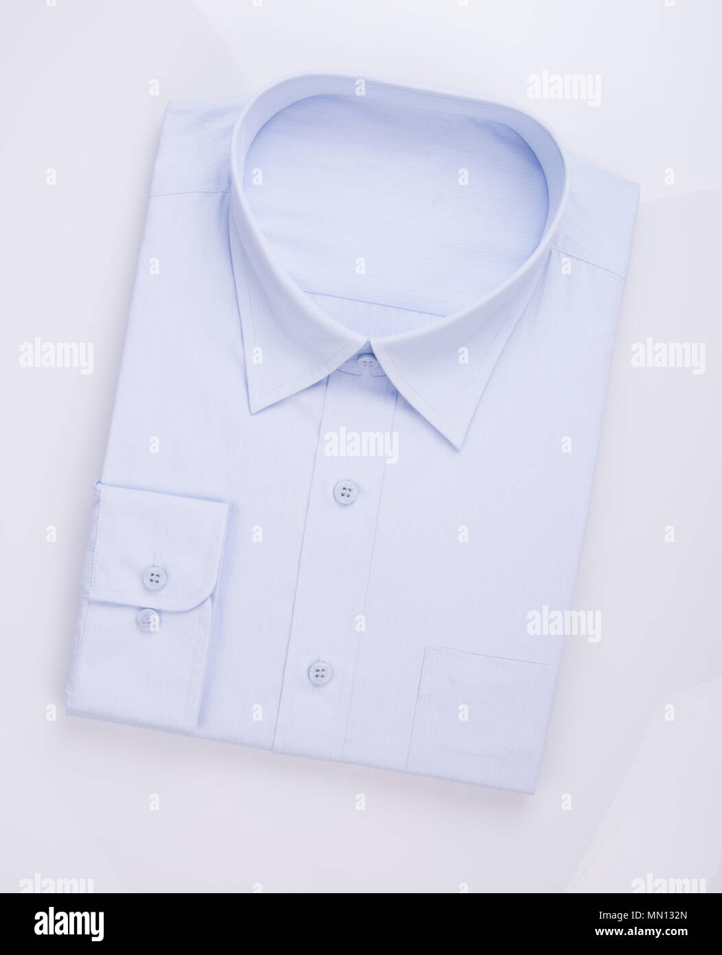Button pin shirt hires stock photography and images Alamy