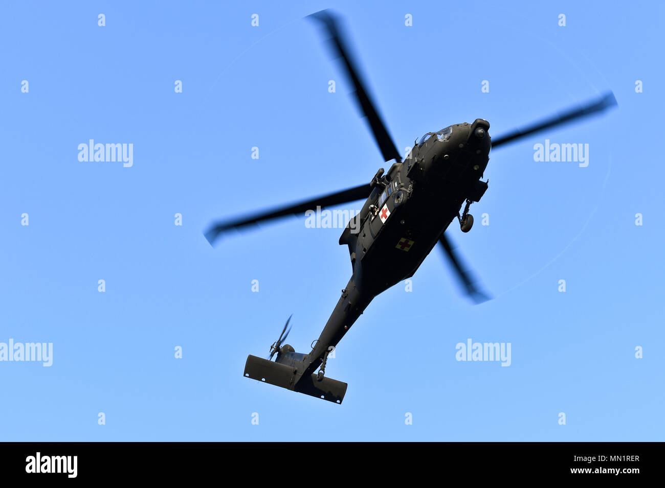 Hh 60 blackhawk helicopter hi-res stock photography and images - Alamy