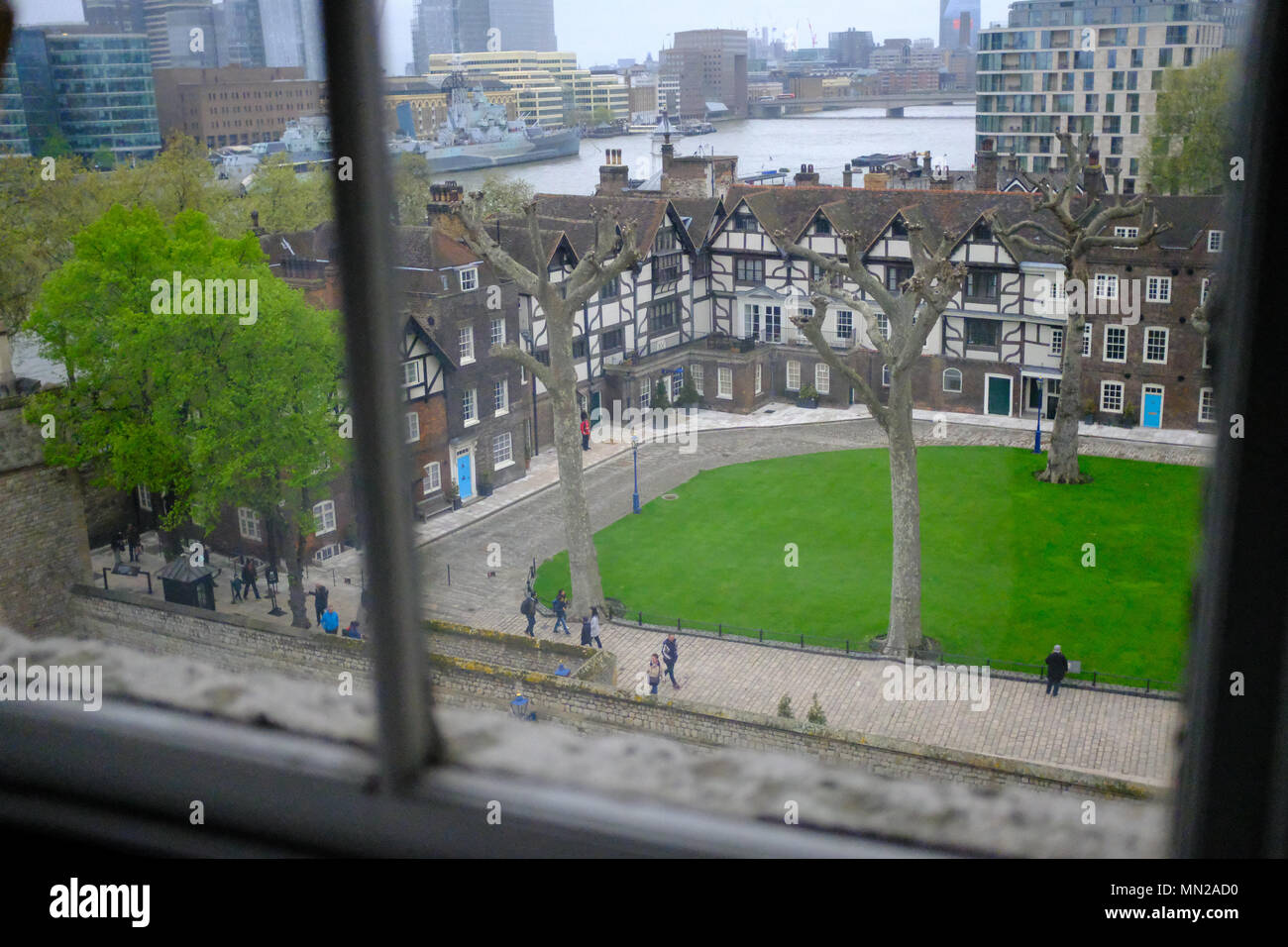 The Queens house at The Tower of London UK Stock Photo Alamy