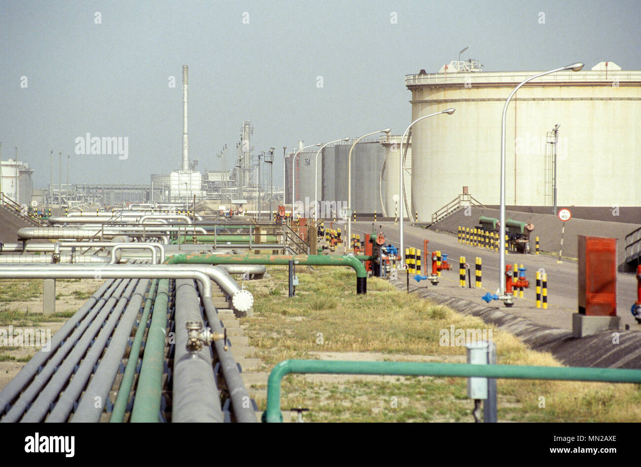 Mina Al Ahmadi Refinery and oil exporting terminal, 45 km south of Kuwait City is the main export terminal for Kuwait's oil industry, at the northern end of the Arabian Gulf. Stock Photo