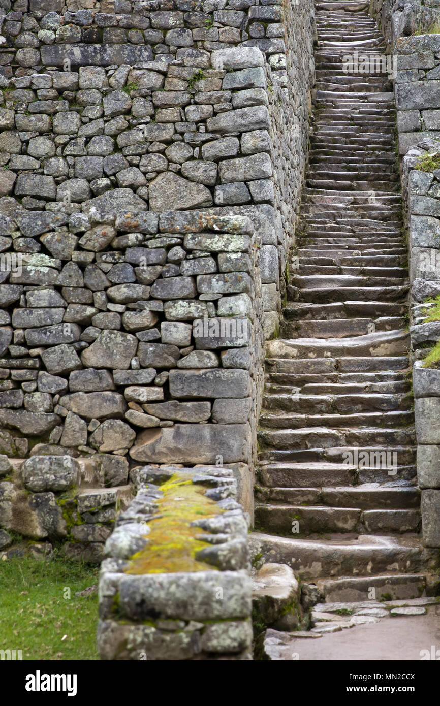 Detail of the stone stairs at Machu Picchu, Peru Stock Photo - Alamy