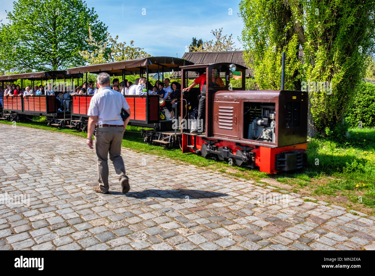 Smail gauge railway line and train hires stock photography and images