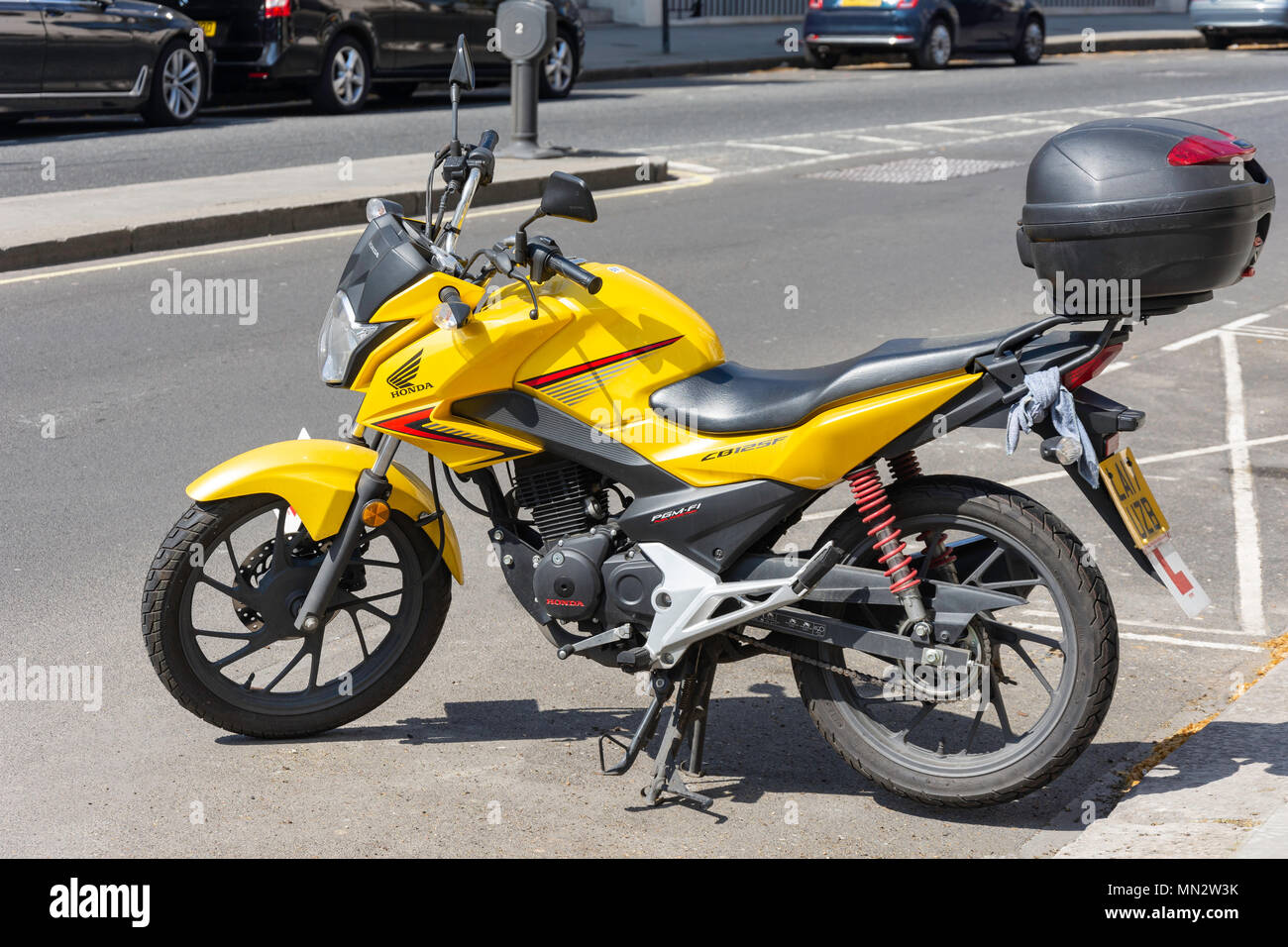 Honda cb125f hi-res stock photography and images - Alamy