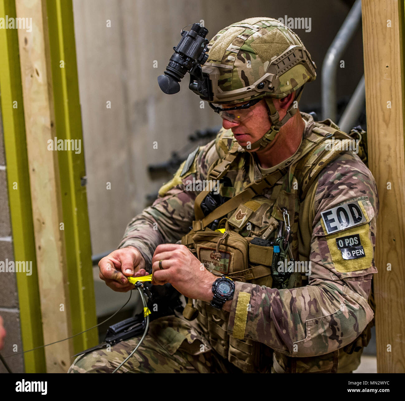 explosive ordnance disposal air force