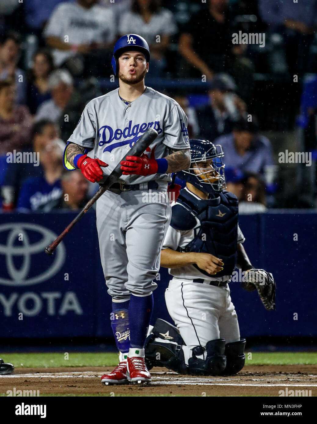 Alex Verdugo de los Dodgers, durante el partido de beisbol de los