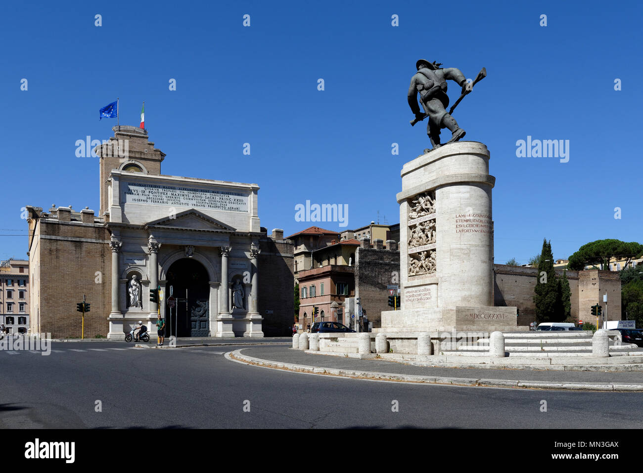 The Porta Pia outer gate and the marble and bronze monument to Bersagliere, Piazzale di Porta Pia, Rome, Italy.  The outer gate was built in 1868 duri Stock Photo