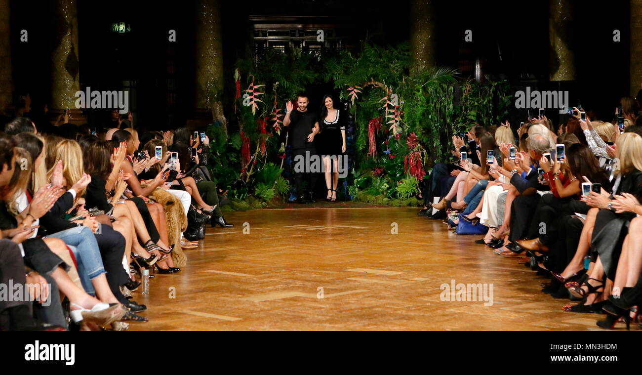 Fashion style Show Fashion runway audience for girls Fashion style Show Fashion runway audience for lady