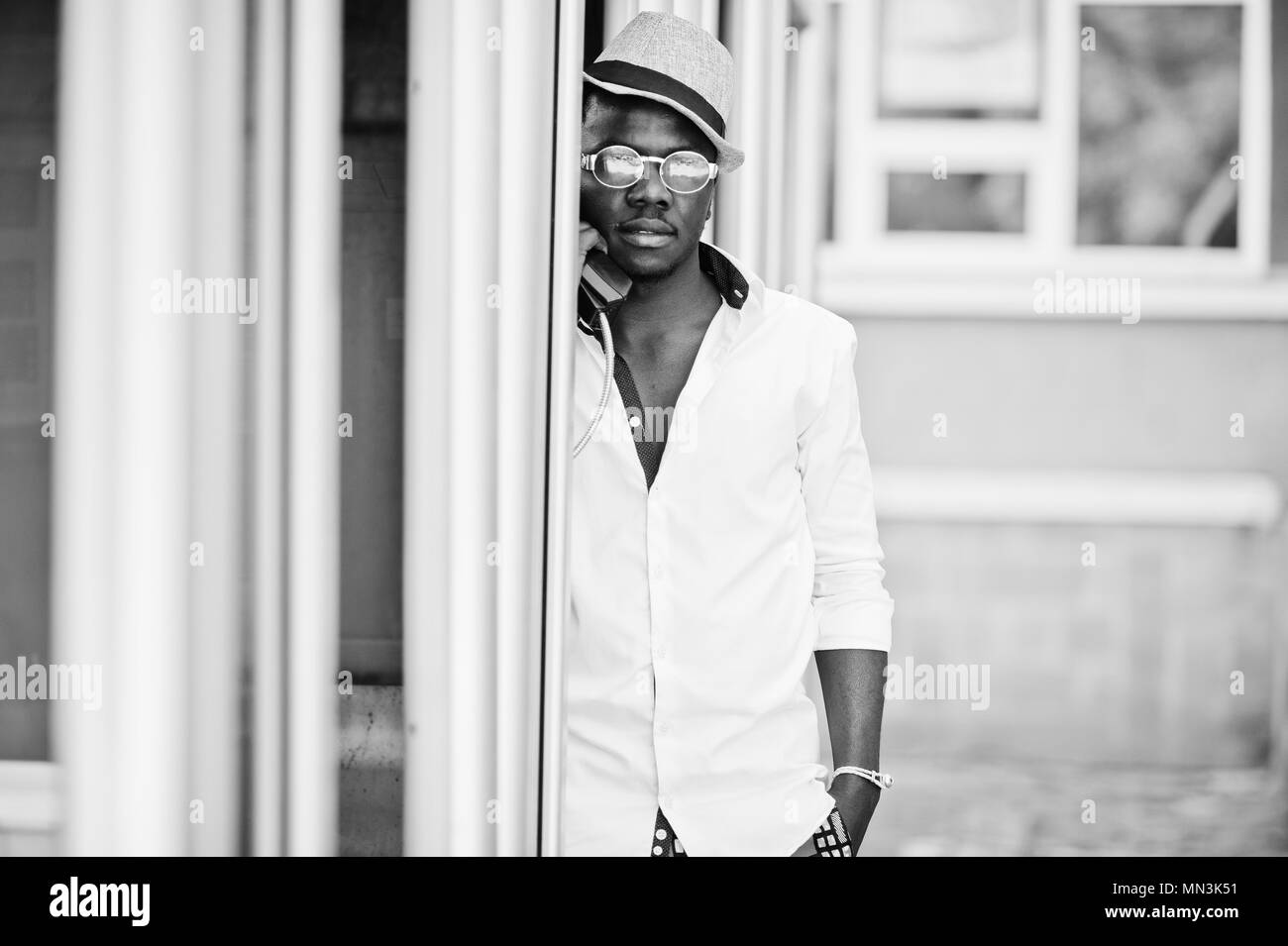 Happy african american young boy Black and White Stock Photos