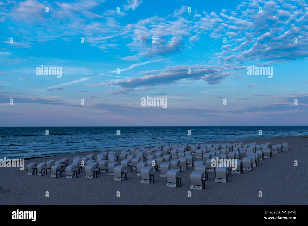Beach chairs lined-up on the Baltic Sea beach, Sellin, Mecklenburg-Vorpommern, Mecklenburg-West Pomerania, Deutschland, Germany Stock Photo
