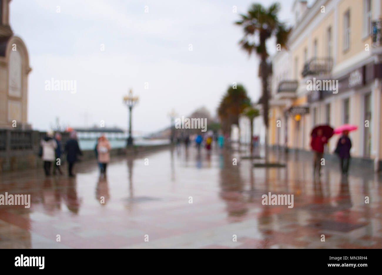 Outdoor scene blurred people hi-res stock photography and images - Alamy