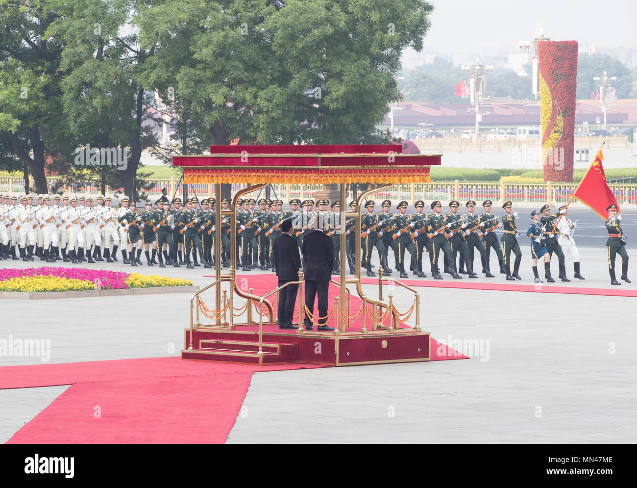 Beijing, China. 14th May, 2018. Chinese Premier Li Keqiang holds a welcome ceremony for Prime Minister Keith Rowley of Trinidad and Tobago before their talks in Beijing, capital of China, May 14, 2018. Credit: Wang Ye/Xinhua/Alamy Live News Stock Photo