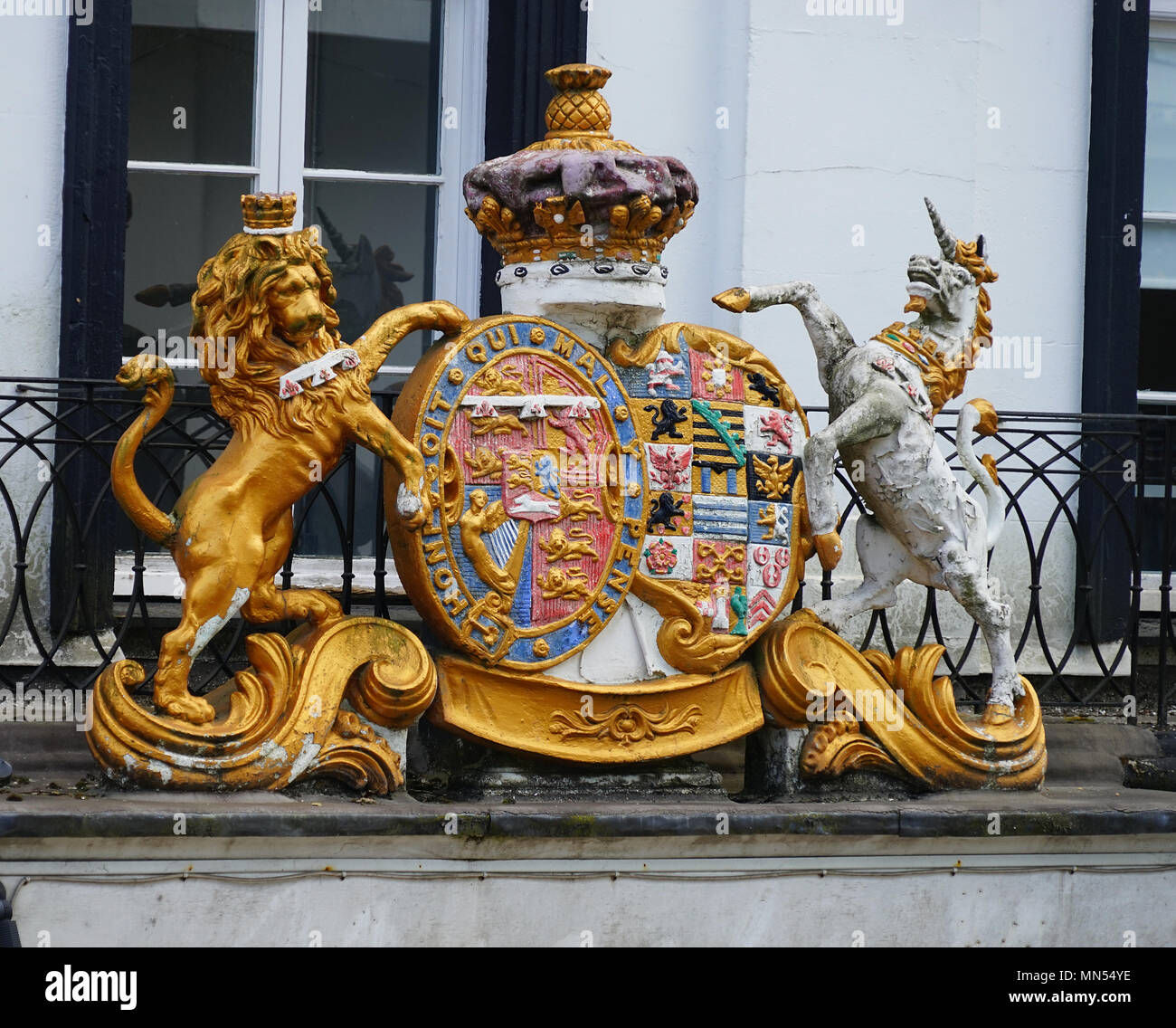 Queen victoria coat of arms hires stock photography and images Alamy