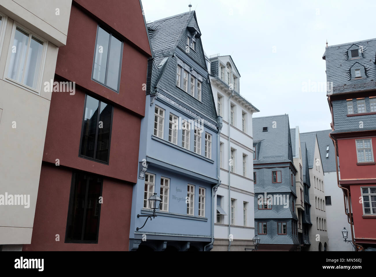Housefronts in Frankfurt am Main, Germany. The historical quarter is part of the former city centre (Altstadt), reconstructed in the so-called Dom-RÃ¶ Stock Photo