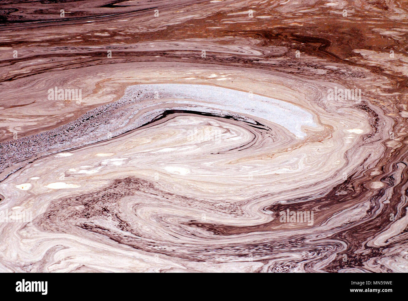 Whirlpool abstract water swirl hi-res stock photography and images - Alamy