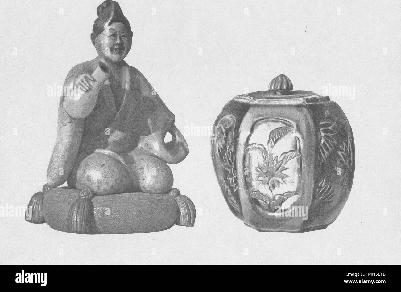 JAPAN. 2 pieces Ceramic Ware. Pot. Fig. made form Saké- Bottle 1890 old print Stock Photo
