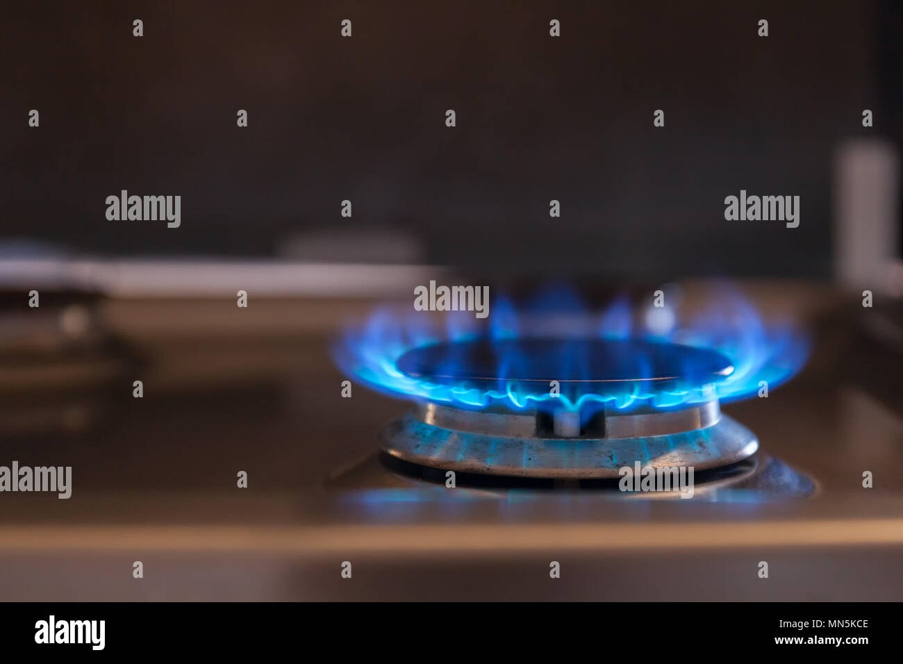 Beautiful blue flame hi-res stock photography and images - Alamy