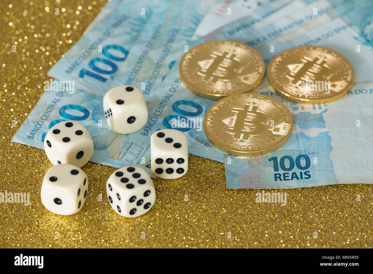 Money game hi-res stock photography and images - Alamy