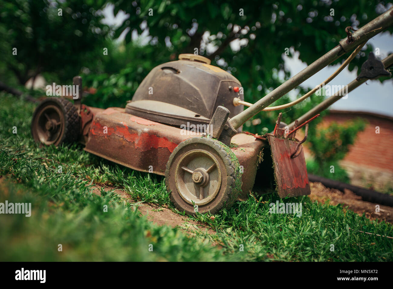 Melton Lawn Mower Repairs Off 61