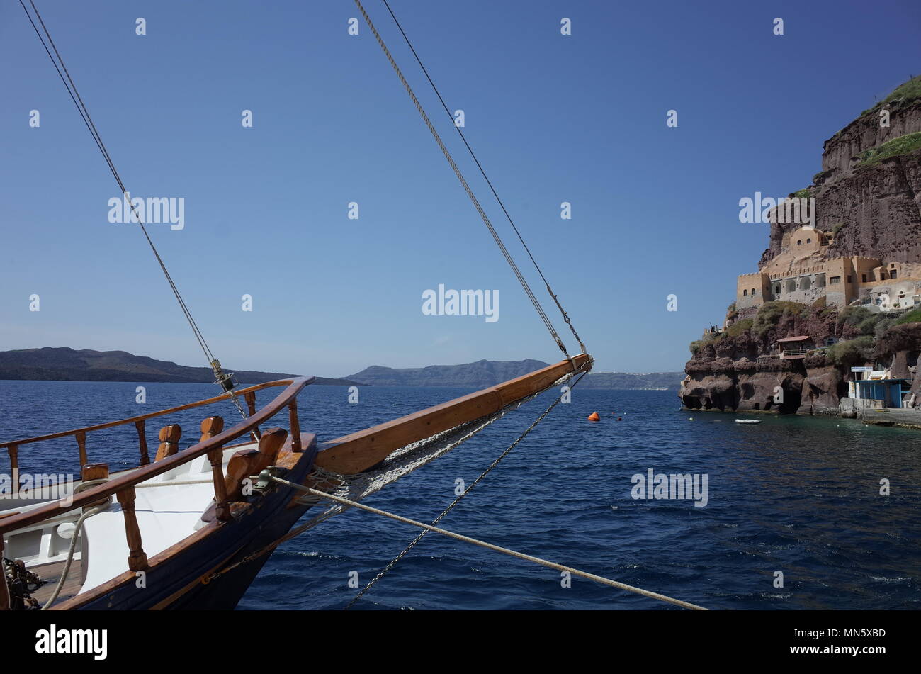 Pleasure trip boat hi-res stock photography and images - Alamy