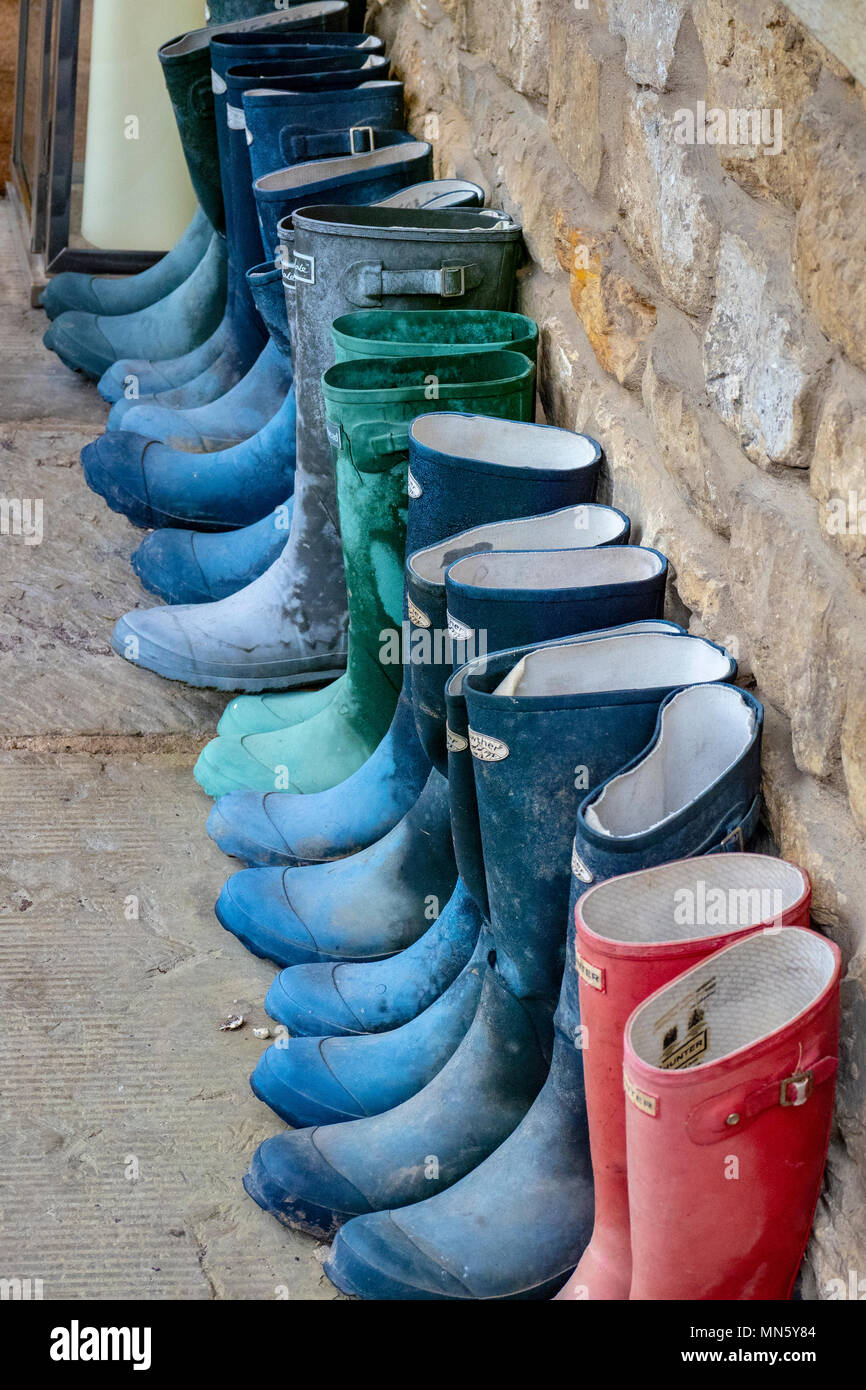 Wellingtons, Line, Dirty, Footwear, Line, Boots Stock Photo - Alamy