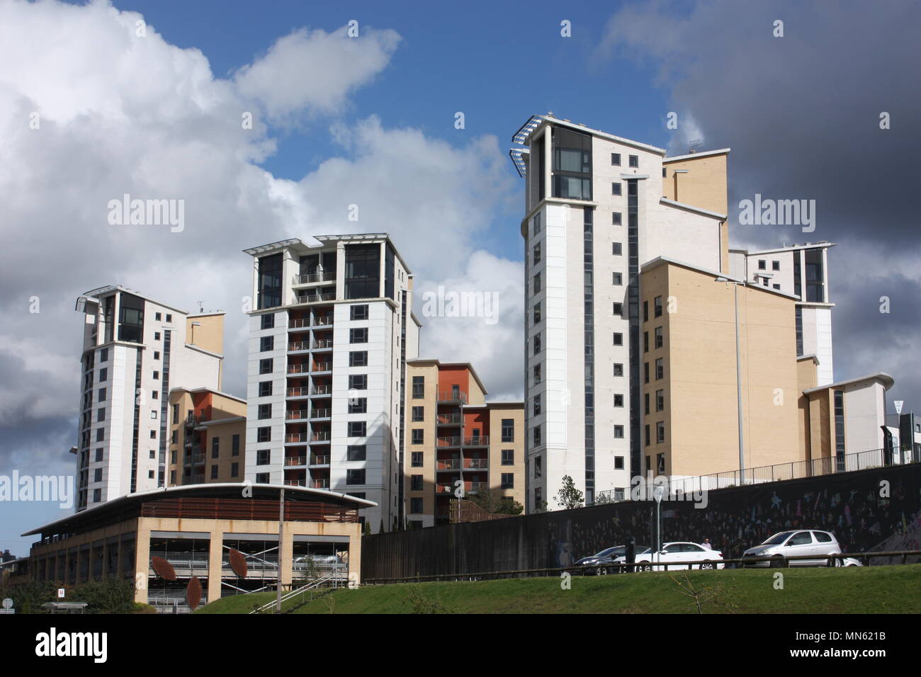 Modern flats near the Baltic Mill in Gateshead Stock Photo Alamy