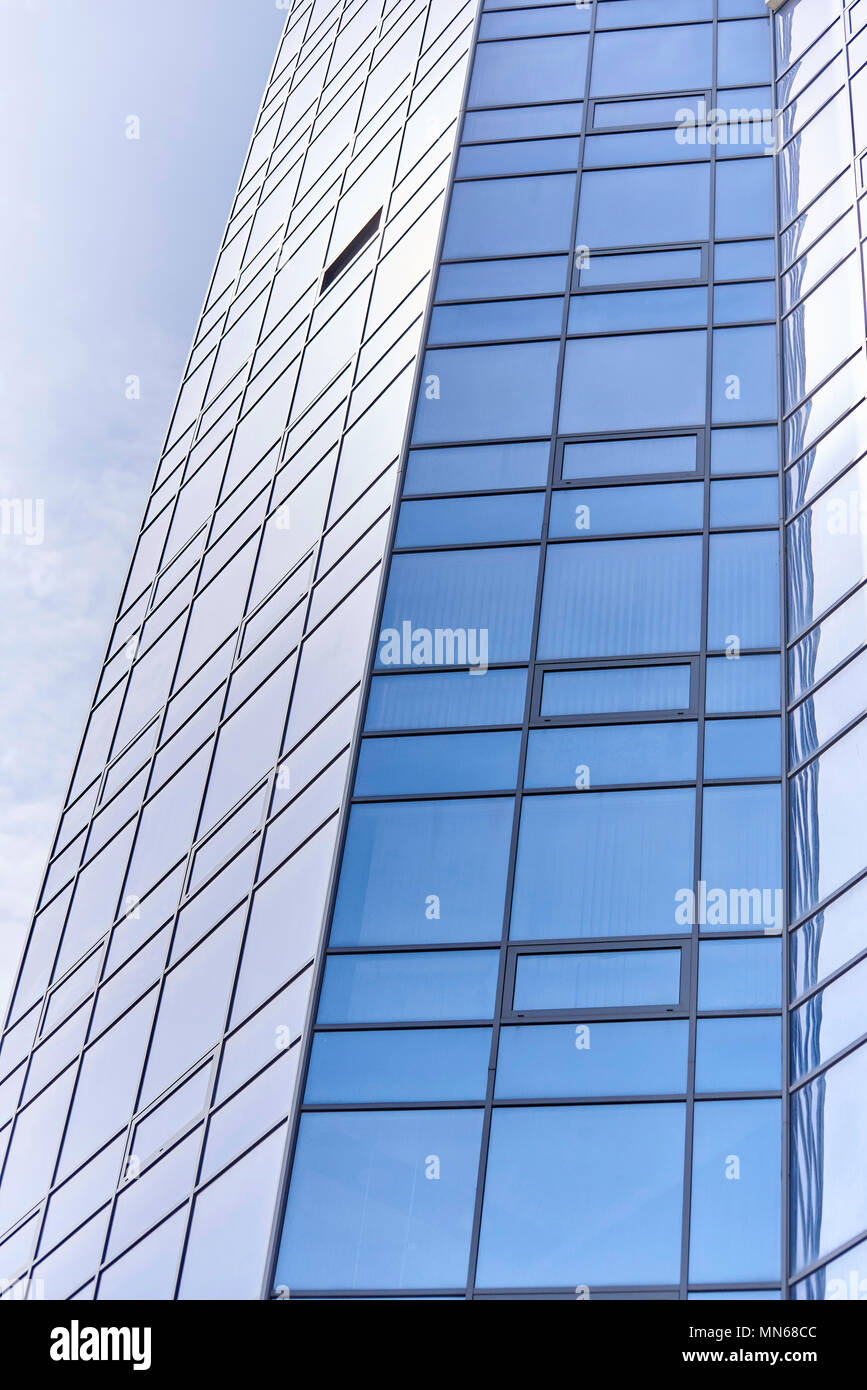 Building glass facade close up hi-res stock photography and images - Alamy