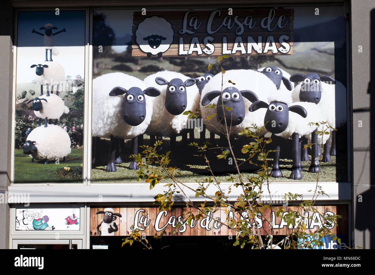 la casa de las lanas. The house of wool Stock Photo Alamy