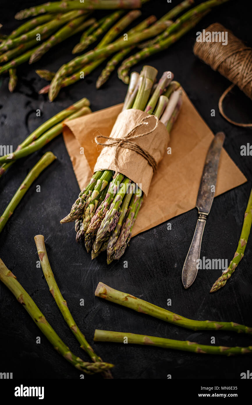 The brunch of fresh organic green aspargus, healthy food concept Stock Photo