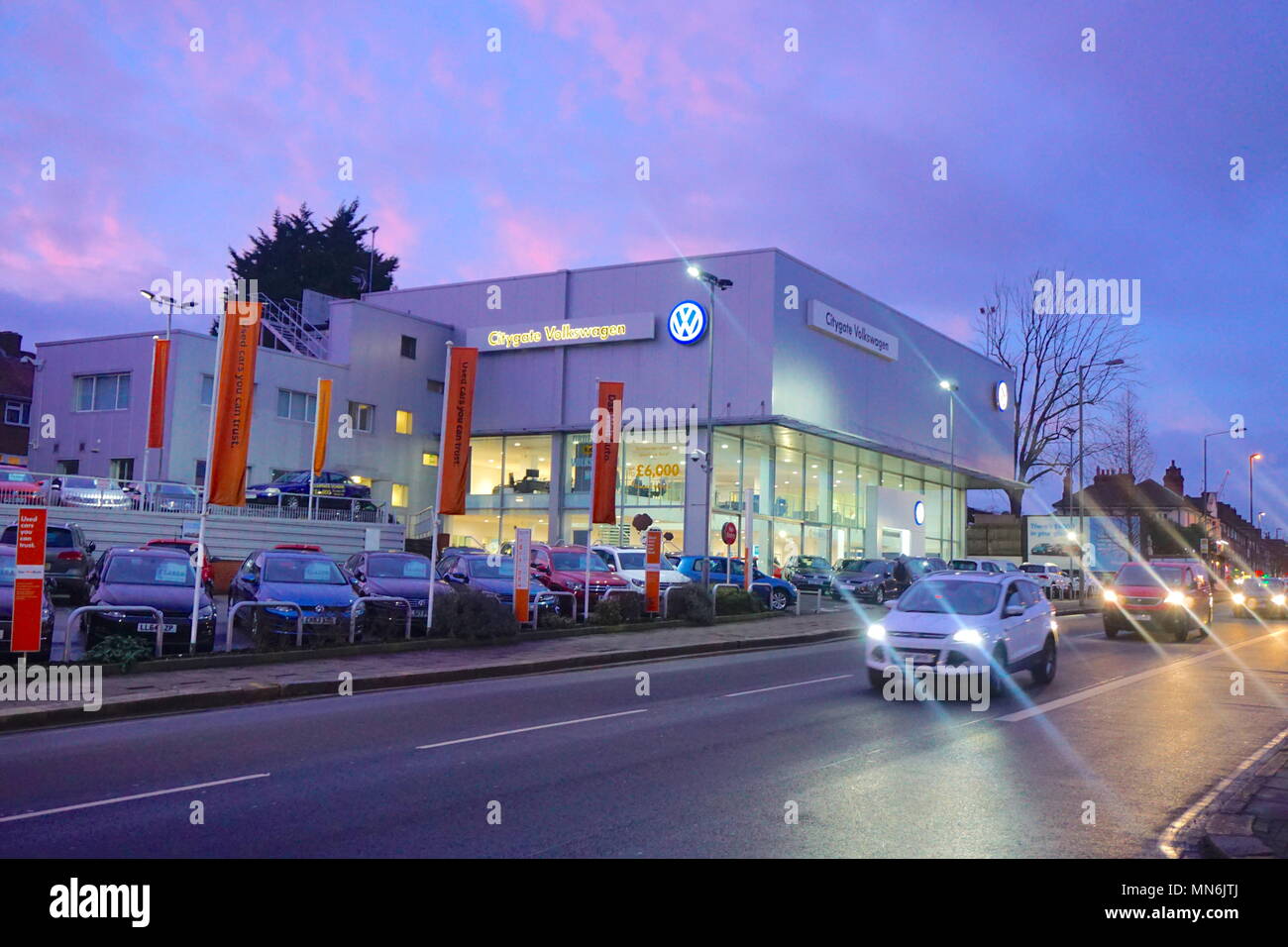Vw Dealership Mn >> Vw Dealership Colindale London Uk England Stock Photo Vw Dealership Mn >> Vw Dealership Colindale London Uk England Stock Photo