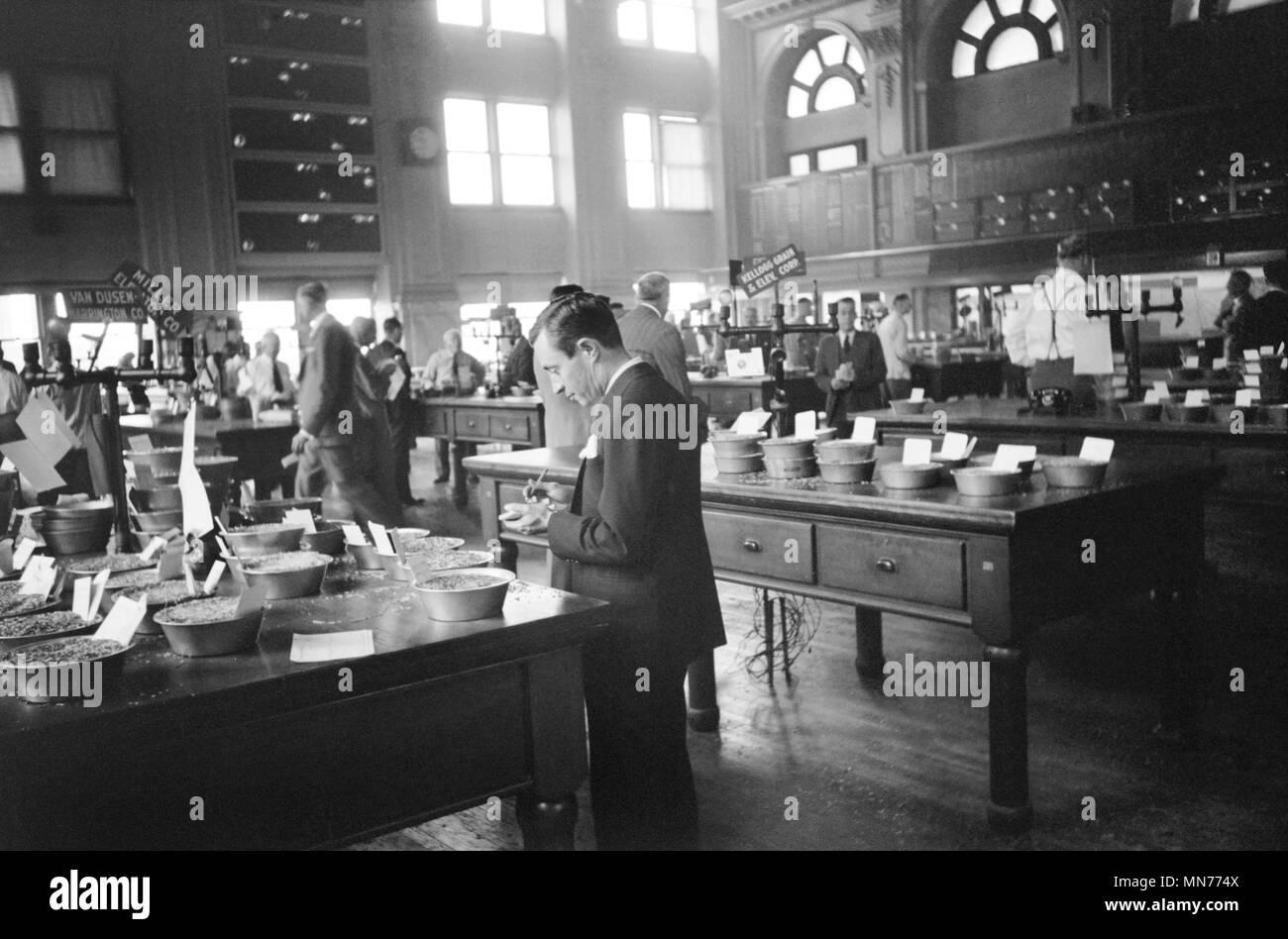 Grain exchange Black and White Stock Photos & Images Alamy