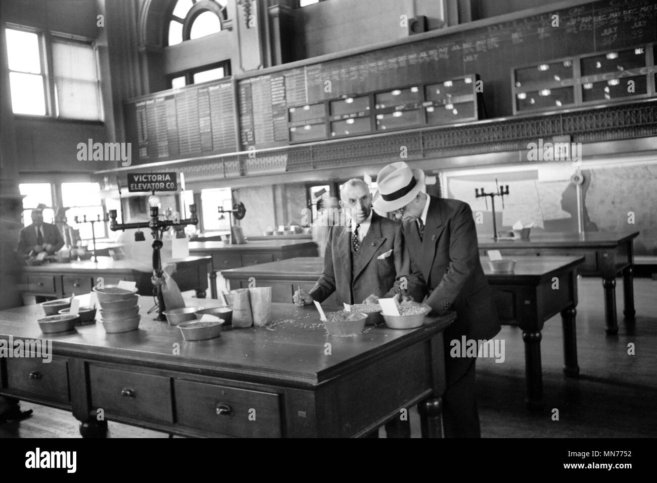 Minneapolis grain exchange hires stock photography and images Alamy