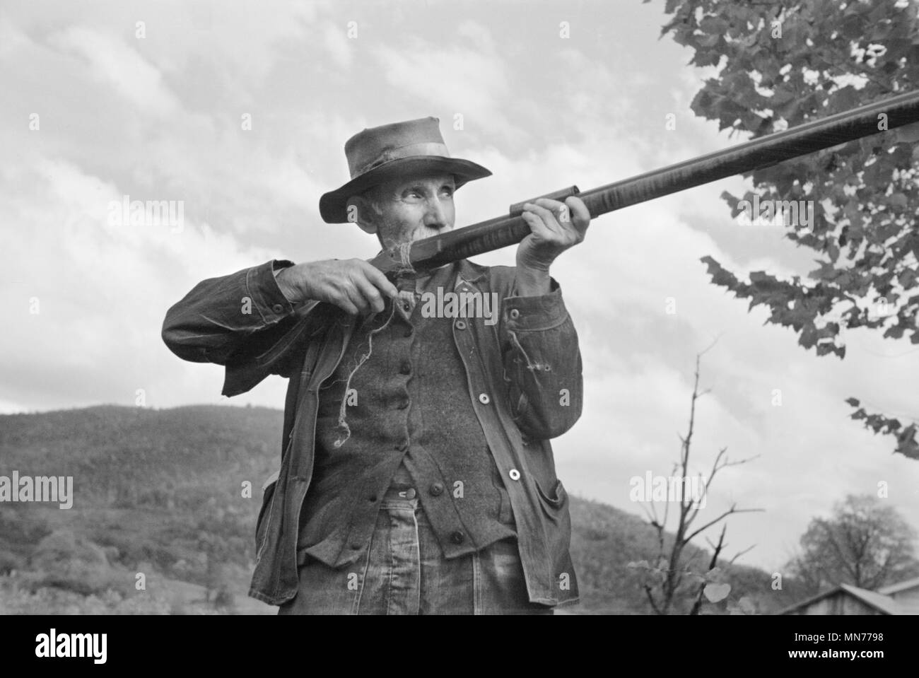 One of the Oldest Inhabitants in the Village of Nethers, Shenandoah National Park, Virginia, USA, Arthur Rothstein for U.S. Resettlement Administration, October 1935 Stock Photo