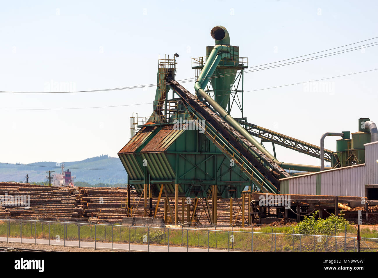 Lumber mill oregon hires stock photography and images Alamy