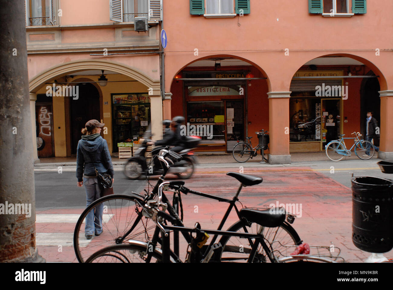 Italy bologna young woman hi-res stock photography and images - Alamy