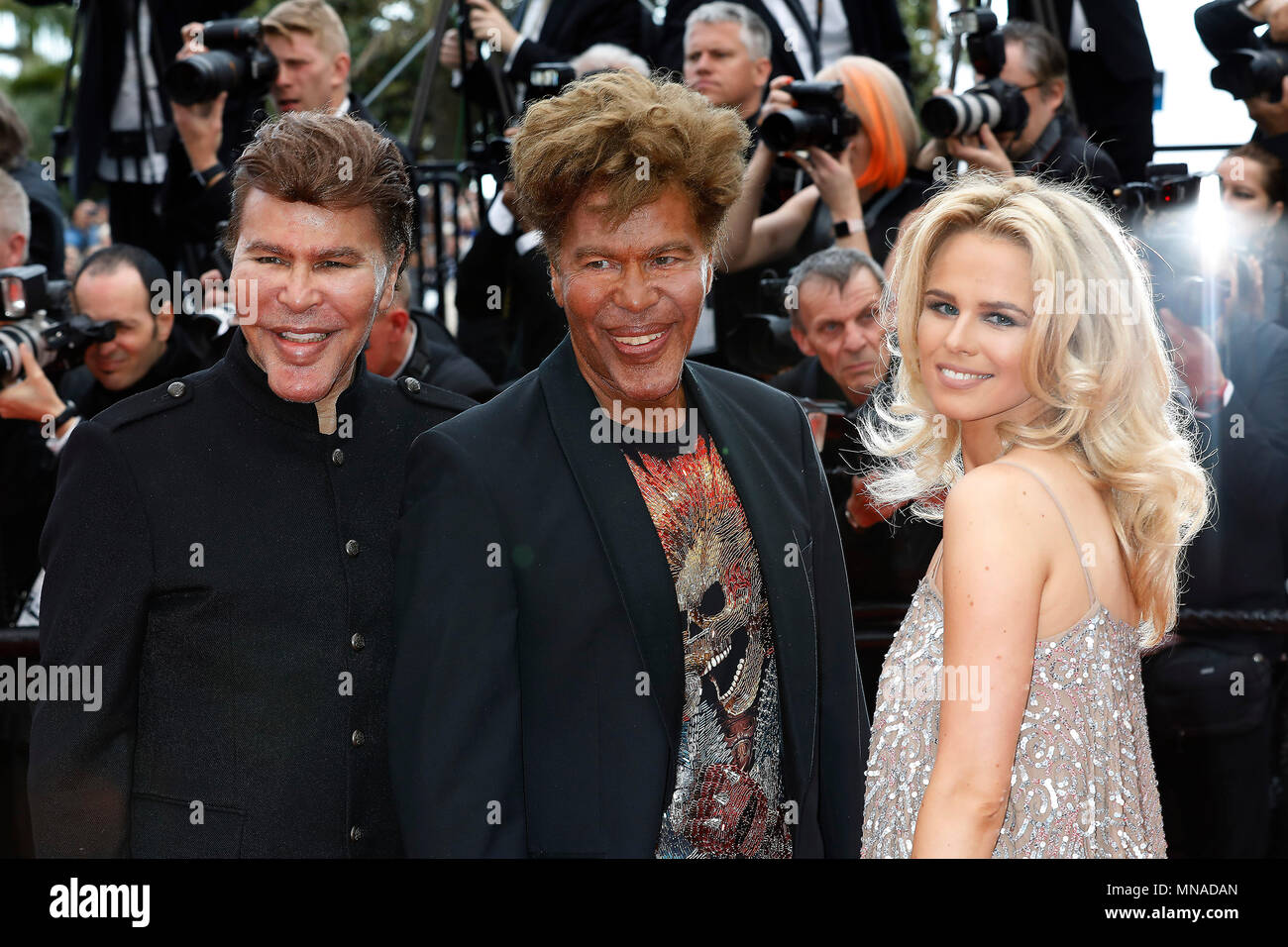 Cannes, France. 15th May 2018. Cannes, France. 15th May 2018. Grichka Bogdanoff, Igor Bogdanoff and Julie Jardon at work at the Solo: 'A Star Wars Story' premiere during the 71st Cannes Film Festival at the Palais des Festivals on May 15, 2018 in Cannes, France. Credit: John Rasimus/Media Punch ***FRANCE, SWEDEN, NORWAY, DENARK, FINLAND, USA, CZECH REPUBLIC, SOUTH AMERICA ONLY*** Credit: MediaPunch Inc/Alamy Live News Stock Photo