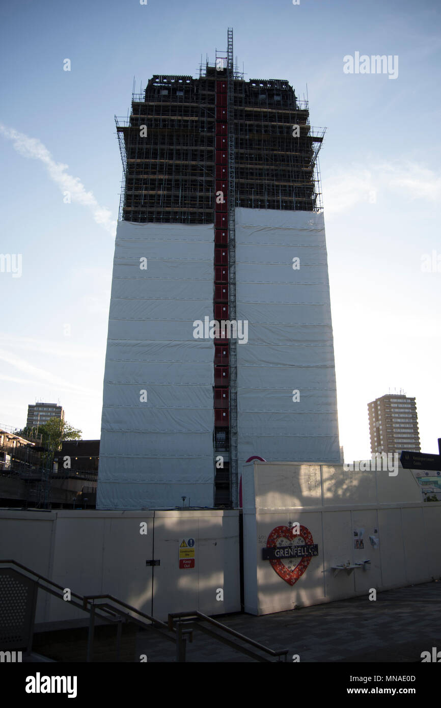 London Uk 15th May 2018 Evening Grenfell Tower Scene Of The Disastrous Fatal Fire One Month Before The First Anniversary When The Hotpoint Fridge Freezer Ff175b Is Deemed Safe By An Investigation