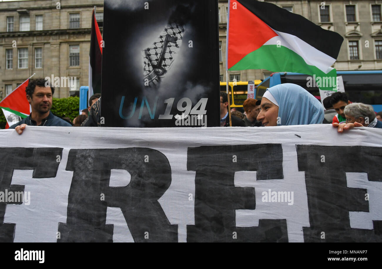Dublin, Ireland. 15/5/2018. Over hundred protesters took part in The Ireland-Palestine Solidarity Campaign (IPSC) rally in front of Dublin's GPO on O'Connell Street. Photo: ASWphoto Credit: ASWphoto/Alamy Live News Stock Photo