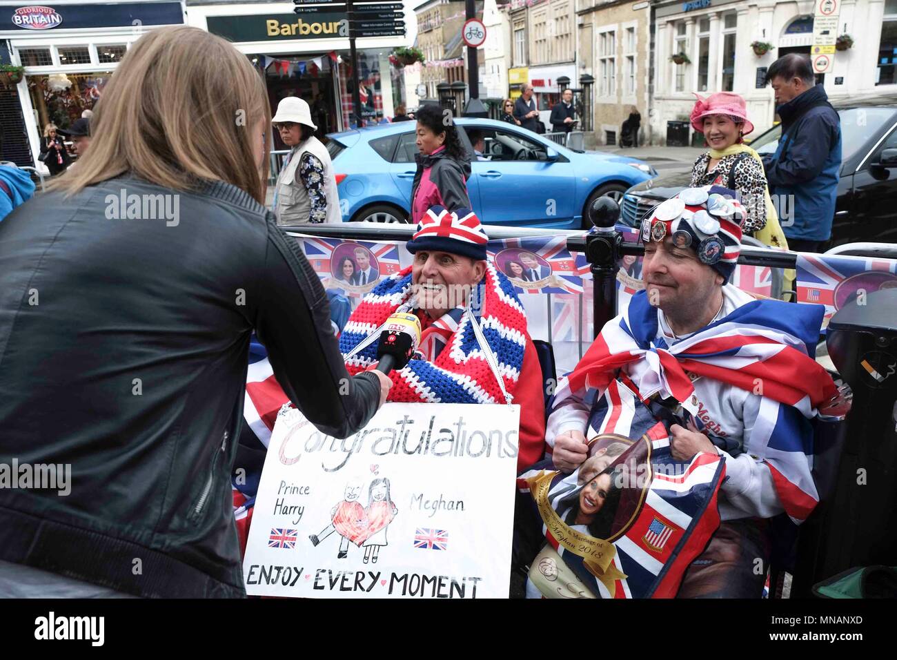 Royal super fans hi-res stock photography and images - Alamy