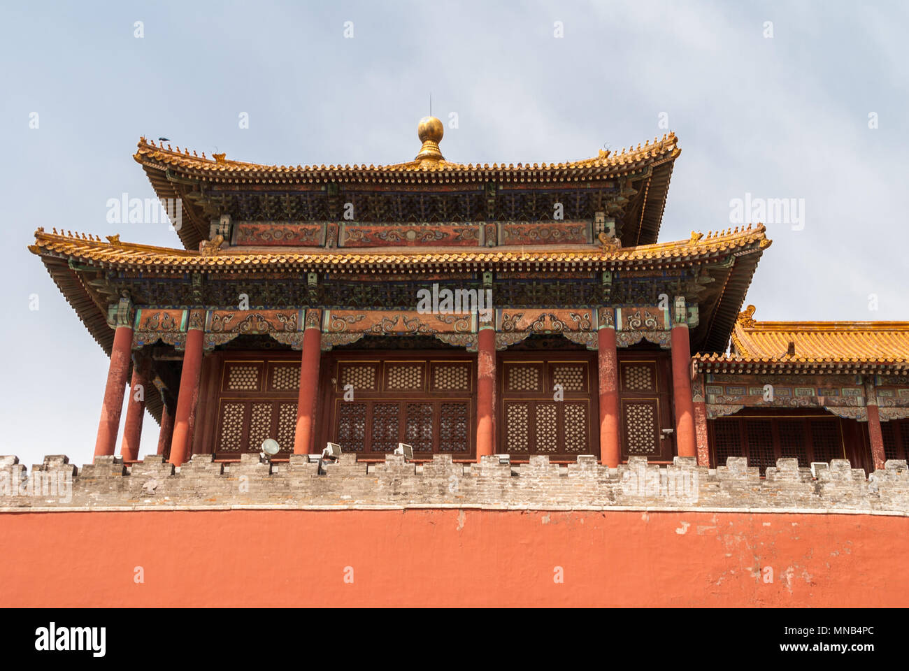 Wall and roof constructions hi-res stock photography and images - Alamy