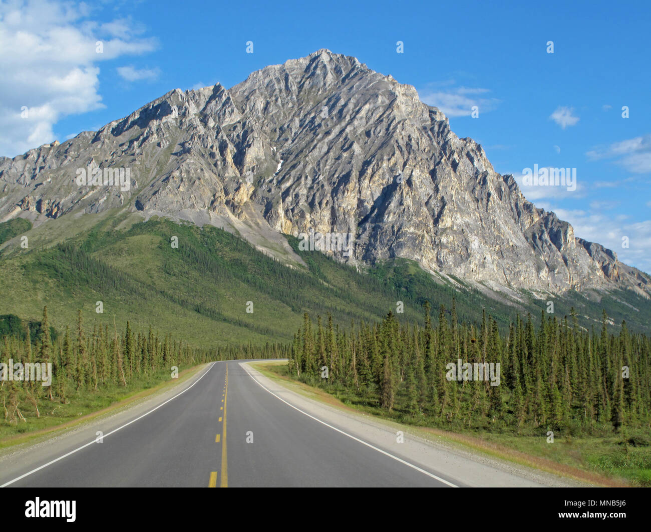 View of Dalton Highway with mountains, leading from Fairbanks to